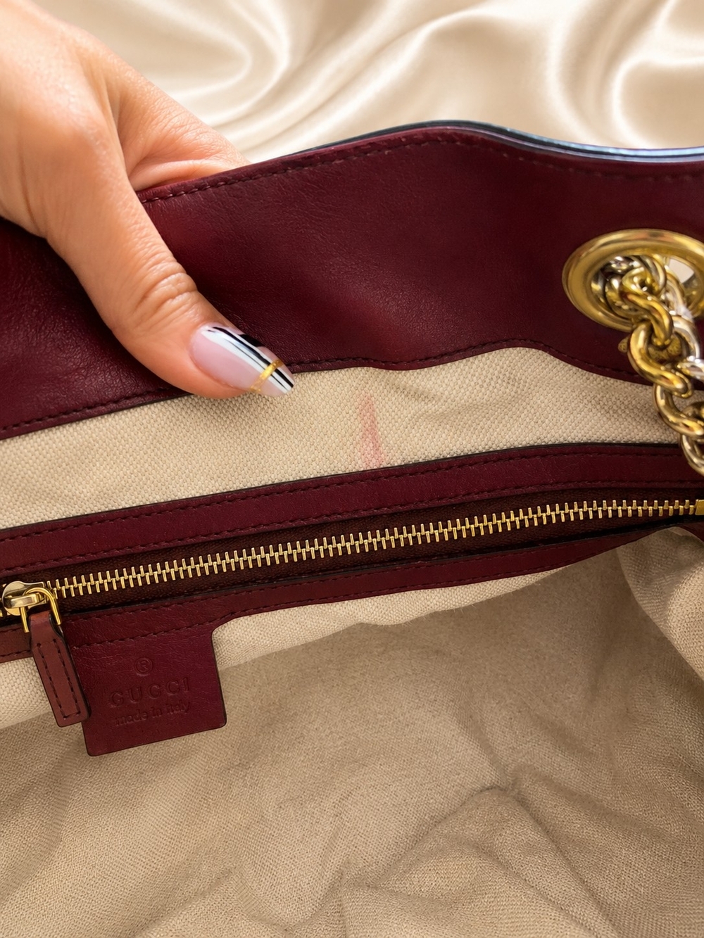 AUTHENTIC Vintage Gucci Guccisima Emily Burgundy Leather Shoulder Bag - Picture 7 of 7